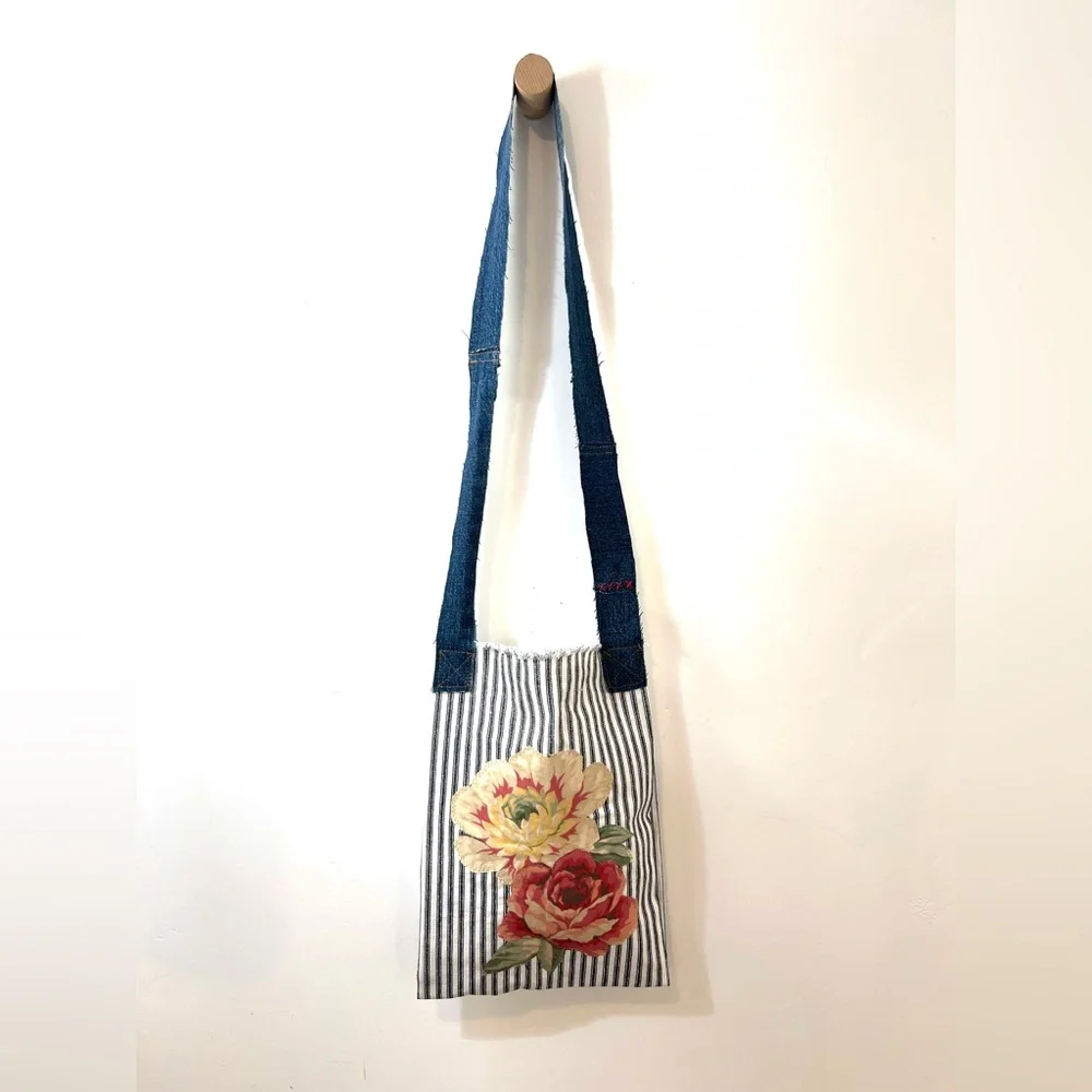 Floral Striped Women's Bag - Picture 2 of 4